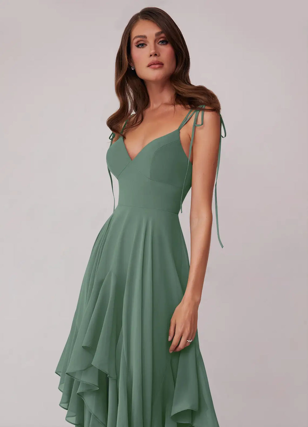 Brautjungfernkleid aus Chiffon mit V-Ausschnitt