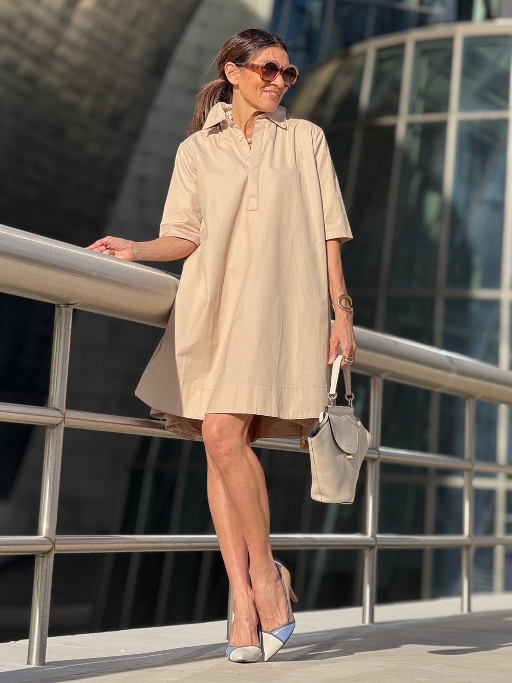 Damenkleid aus ägyptischer Baumwolle in Beige