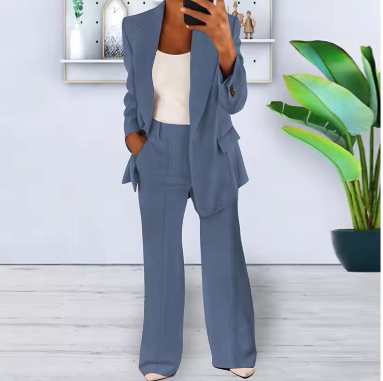 Maßgeschneidertes Blazer-Hosen-Set für Damen