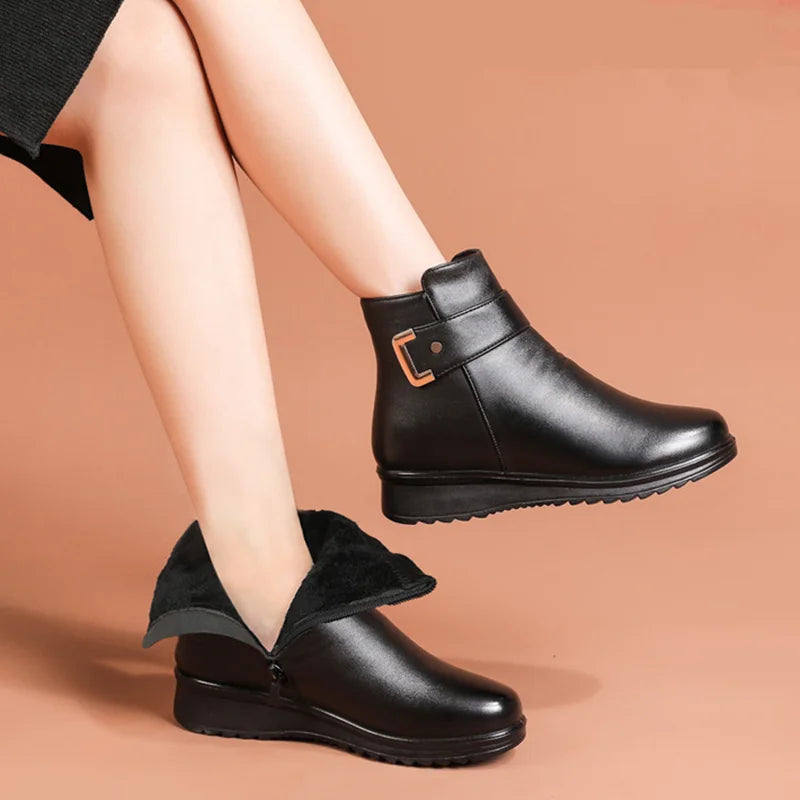 Edith | Damen Freizeitstiefeletten mit Schnalle und Fellfutter