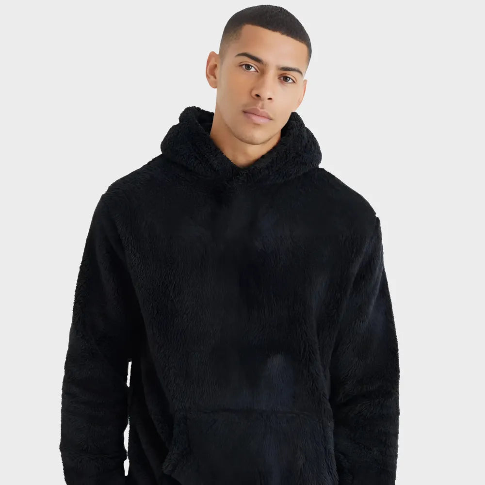 Hanna | Damen Hoodie weich & stylisch modern getragen