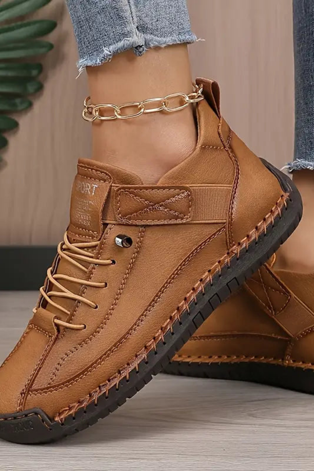 Aleera Sneakers | Braun