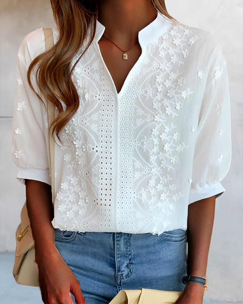 Morwenna - Elegante Bluse mit V-Ausschnitt