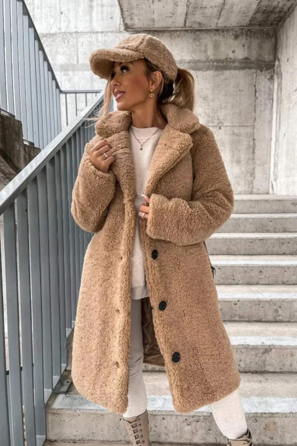 Jess Teddy Mantel | Khaki