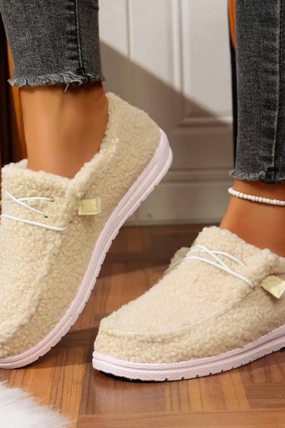 Winnie Warme Teddy Slippers | Beige