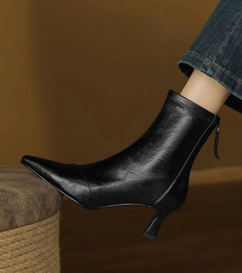 Sanduni - Leder Stiefelette Mit Mittlerem Absatz