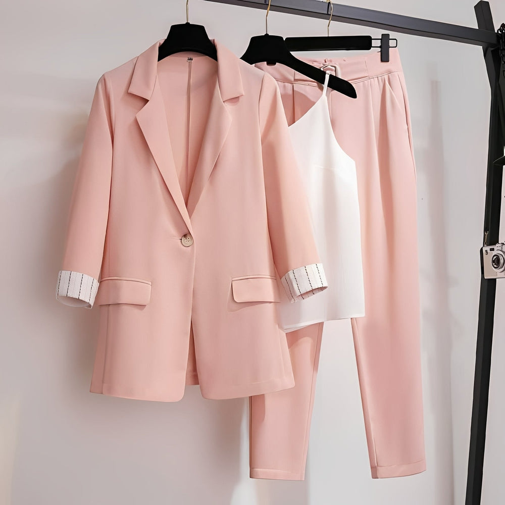 Paula - stilvolles dreiteiliges Blazer-Set für Damen