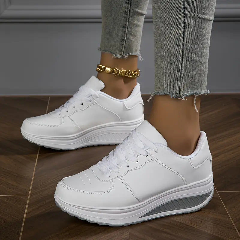 Sable - Plateau-Sneaker mit Schnürung in bequemer Passform