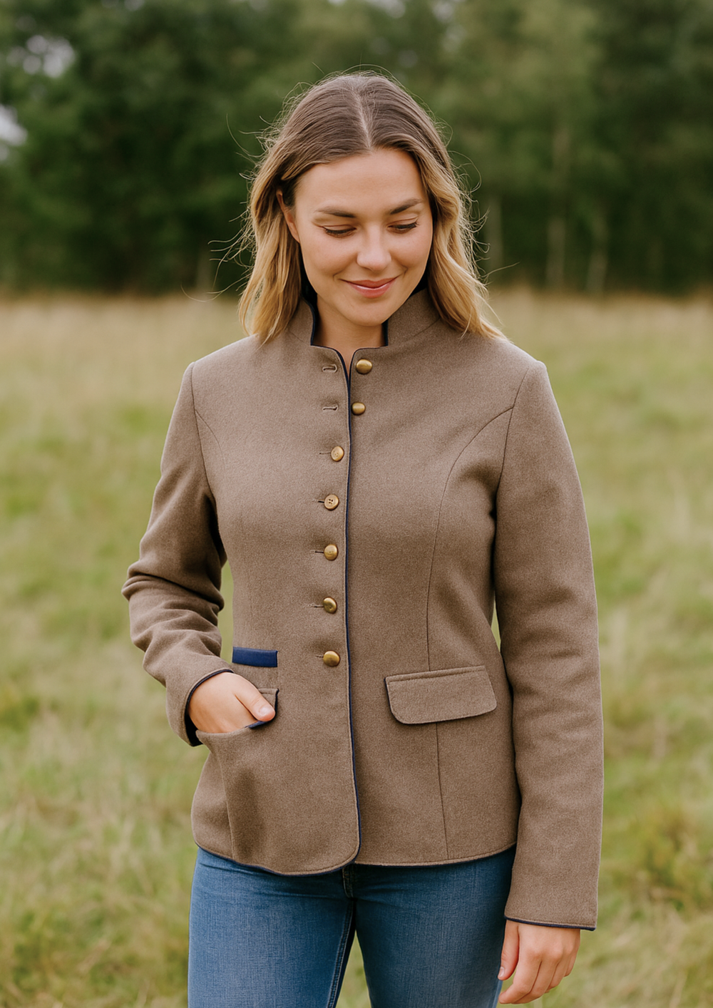 Solé Elegante kurze Jacke mit Taschen | Braun