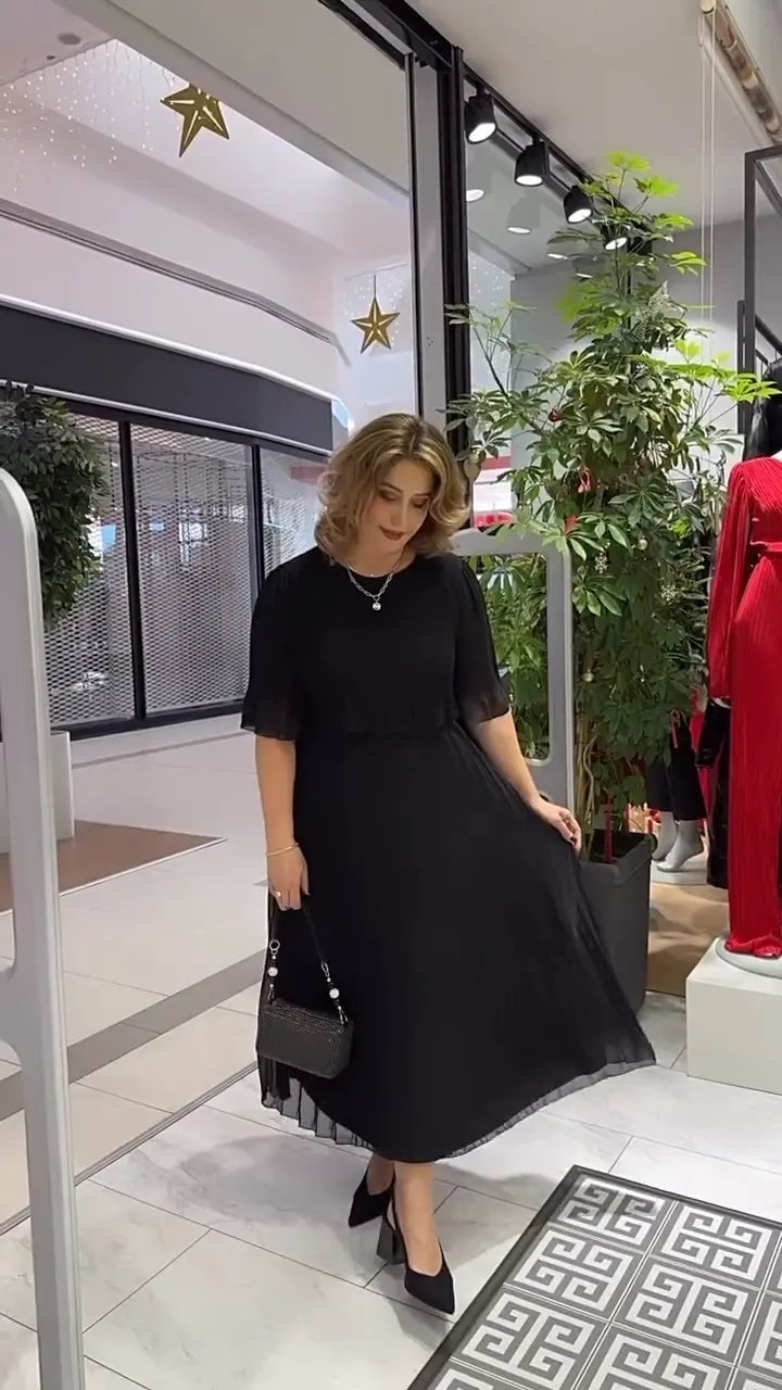 Jadrana – Elegantes Und Bequemes Kleid