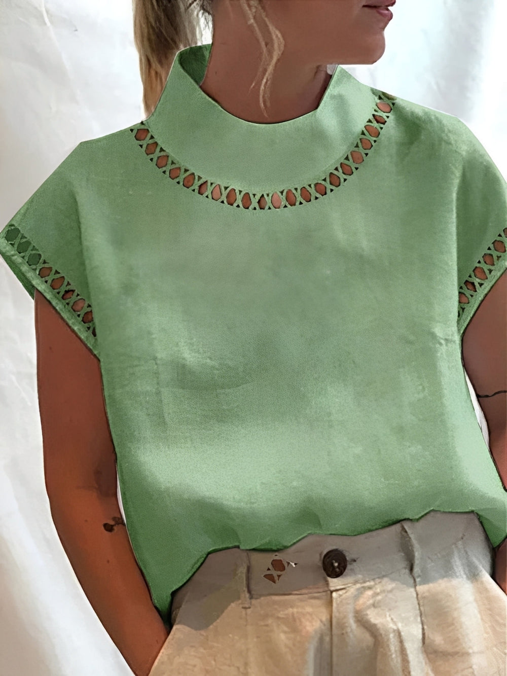Nannie - Stilvolles Top mit Ausschnitt für Damen