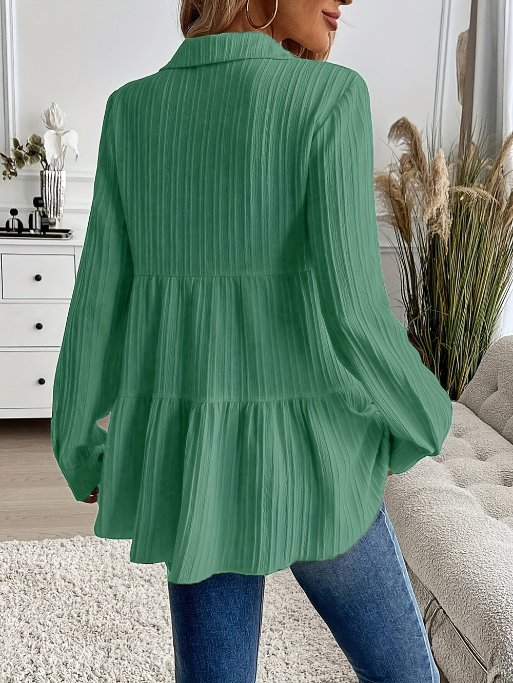 Bluse Damen | Elegant Tailliert mit Stufenrock & Knopfleiste