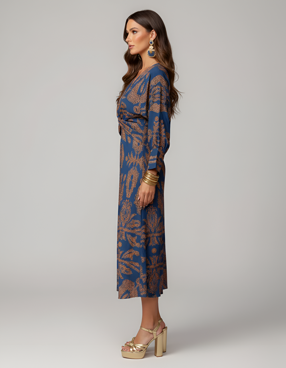 Midi-Kleid mit V-Ausschnitt langen Ärmeln und Knoten vorne