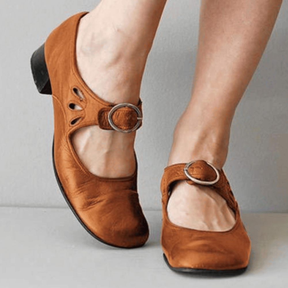 Ledersandale Damen | Verstellbarer Riemen & Bequemer Halt