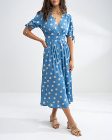 Hellblau