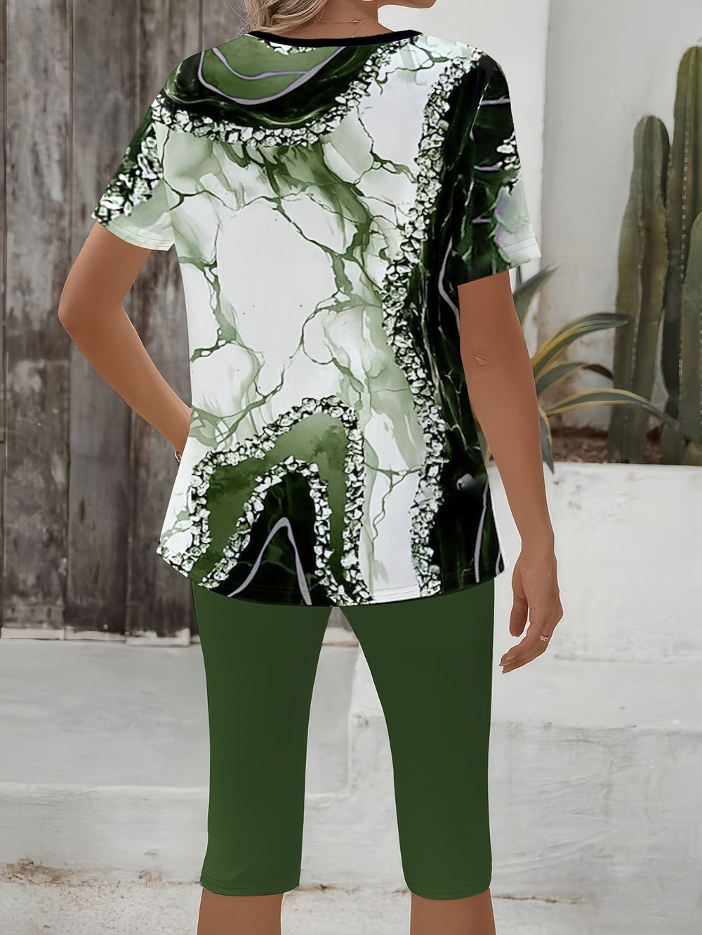 Zweiteiler Damen Sommer | Bedrucktes T-Shirt & Stretch-Capri-Leggings