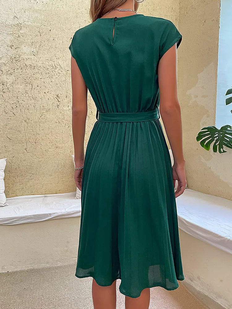 Midikleid Damen | Elegantes Plissee-Design & Feminine Taillenbindung