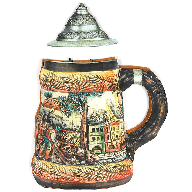 Unisex nan traditioneller keramischer Bierkrug mit Zinndeckel und handbemaltem Reliefmotiv Drune