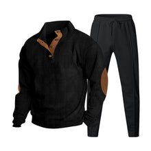 Schwarz mit schwarzer Hose