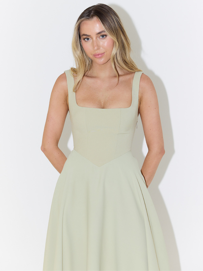 Sabrina | Klassisches Kleid für besondere Anlässe