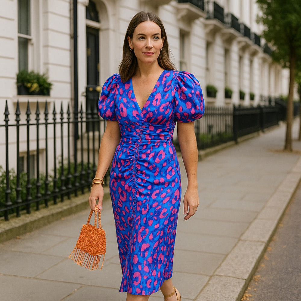 Elena | Auffälliges Halblanges Kleid mit Puffärmeln