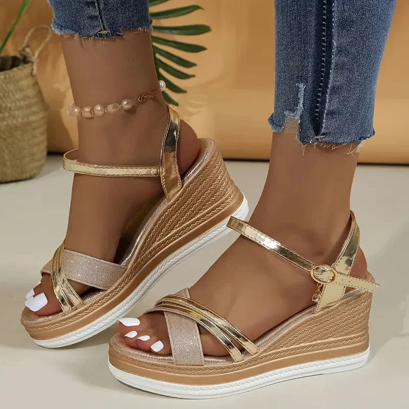 Dourena™ Plateau-Keilsandalen Mit Gekreuzten Riemen