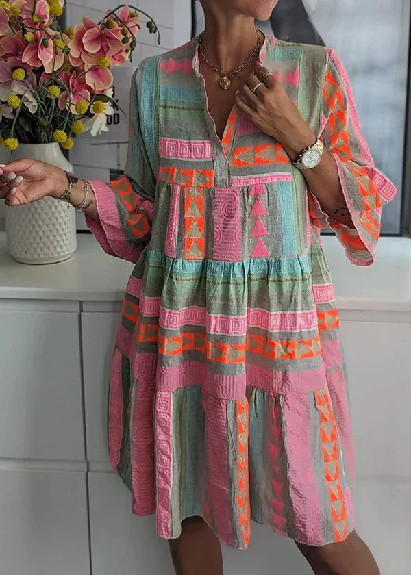 Ava - Stilvolles V-Ausschnitt Hanfkleid für den Sommer