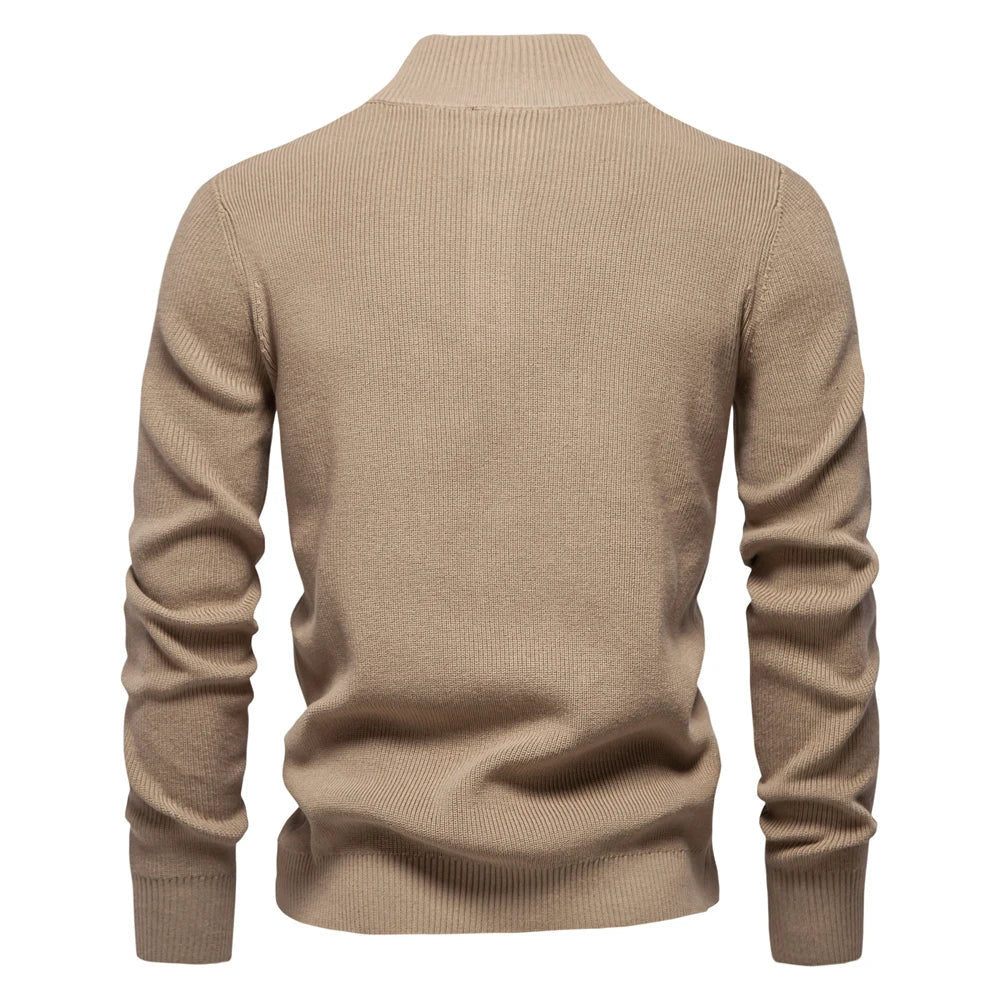 Konrad - Stilvoller Herrenpullover mit Knopfdesign
