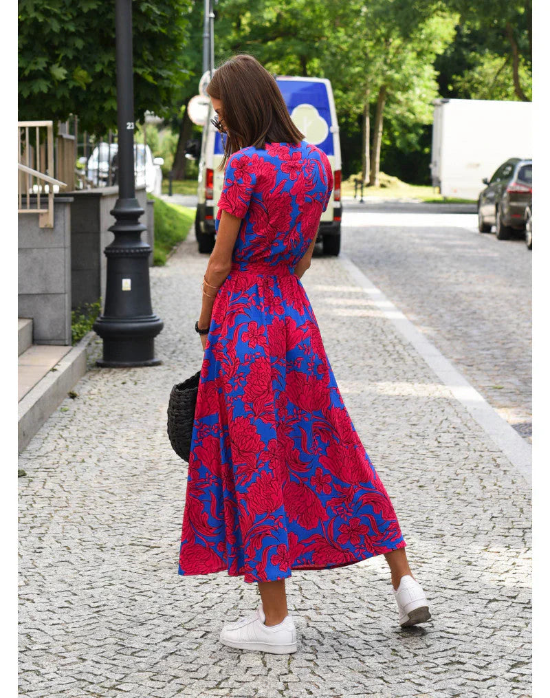 Zayvia - Figurformendes Soft-Touch-Kleid mit V-Ausschnitt