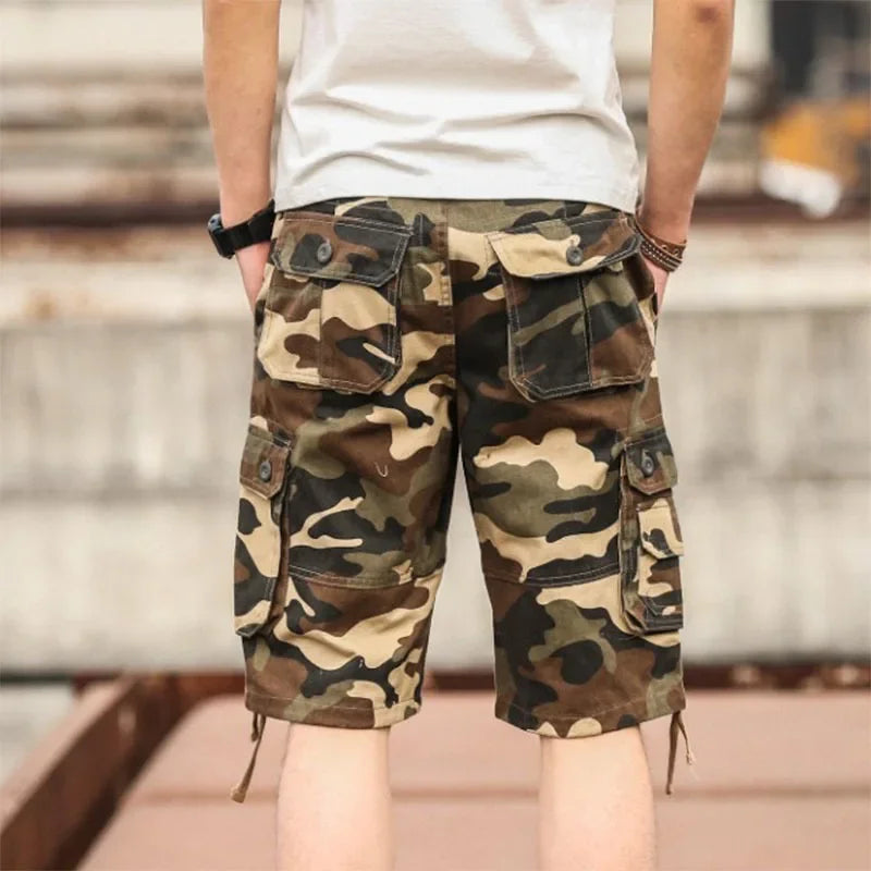 Frontier™ Cargo-Shorts mit Camouflage-Muster und Funktionellen Cargotaschen