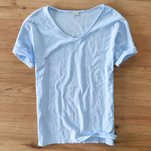 Hellblau