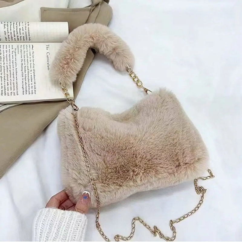 Elisa | Stilvolle Damen Schultertasche aus Plüsch