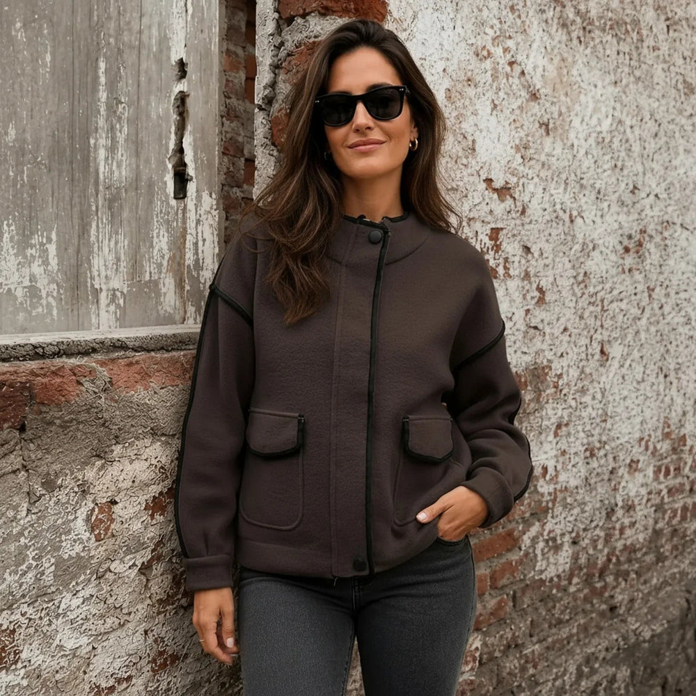Vivienne™ Mantel aus Strukturiertem Strick mit Eleganten Konturen