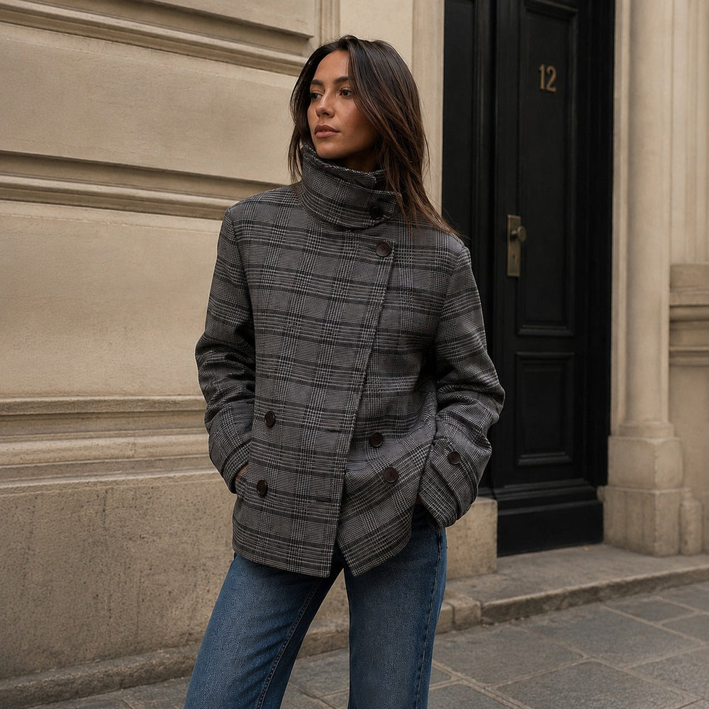 Jacke Nolene™ mit Asymmetrischer Knopfleiste, Hohem Stehkragen und Karomuster