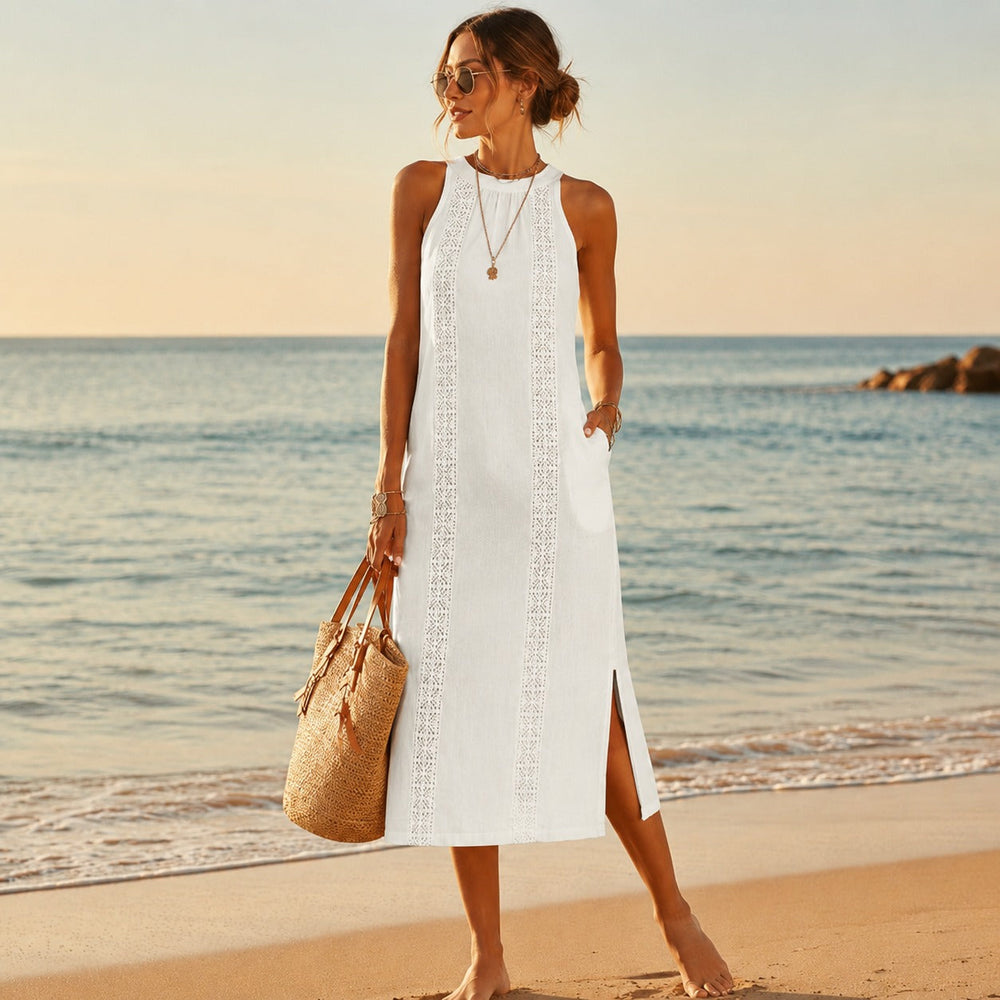 Coralie™ Kleid mit Godetrock, hohem Ausschnitt und vertikalen Ornamentdetails