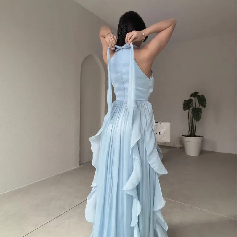 Avelora™ Kleid mit Raffiniertem Design und Eleganter Bewegung