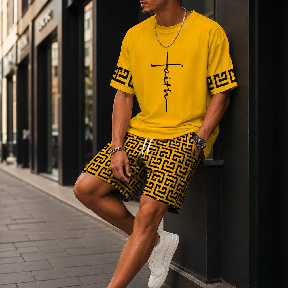 Zweiteiler Roven™ mit oversized T-Shirt und gemusterter Shorts / Moderner Streetwear-Look mit hohem Tragekomfort.
