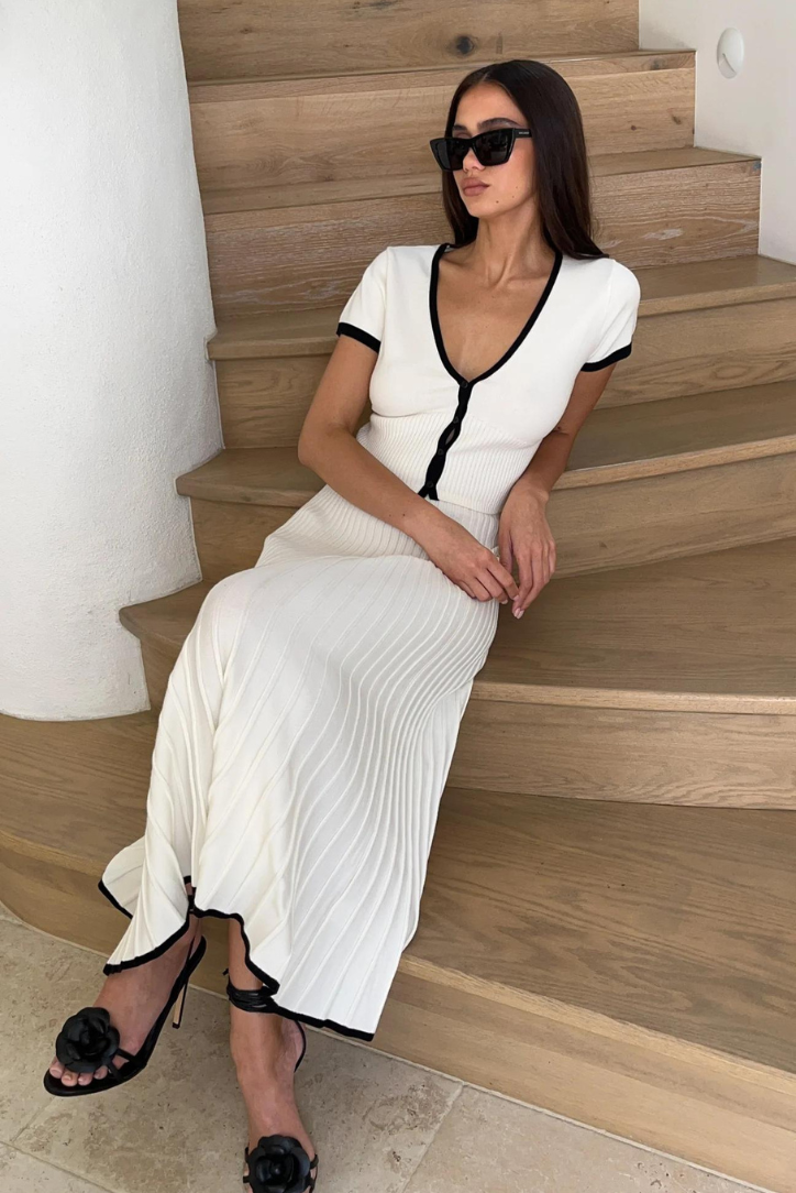 Elena Strick Midi Set mit Rock und Cardigan