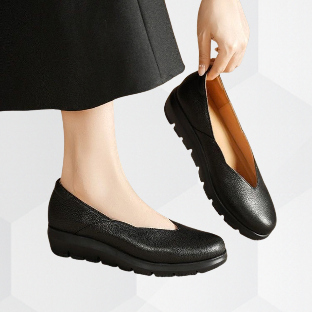 Damen-Ballerinas mit Keilsohle und V-Ausschnitt