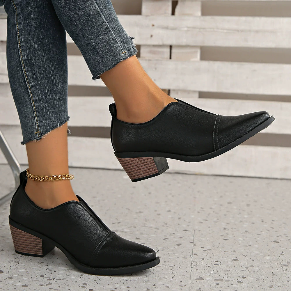 Damen Slipper-Schuhe mit Niedrigem Blockabsatz und Nahtdetail