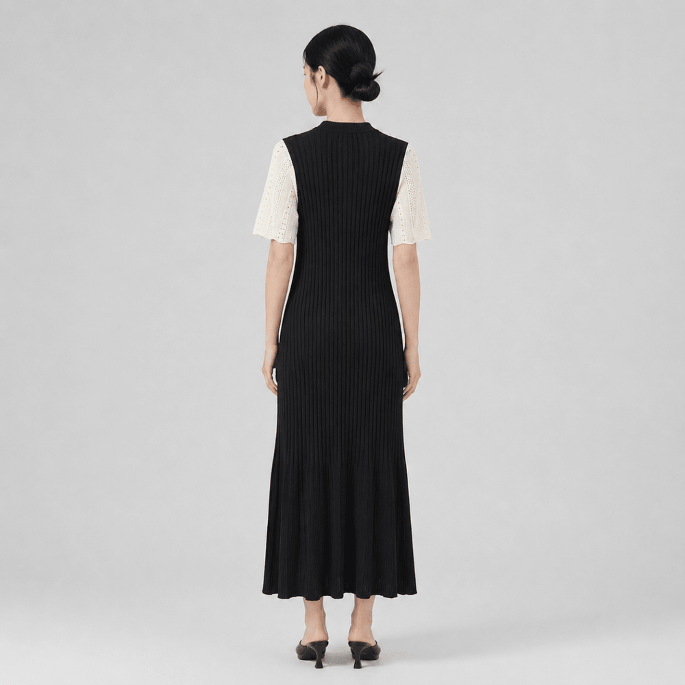 Damen-Strickkleid mit Kragen und Knopfleiste