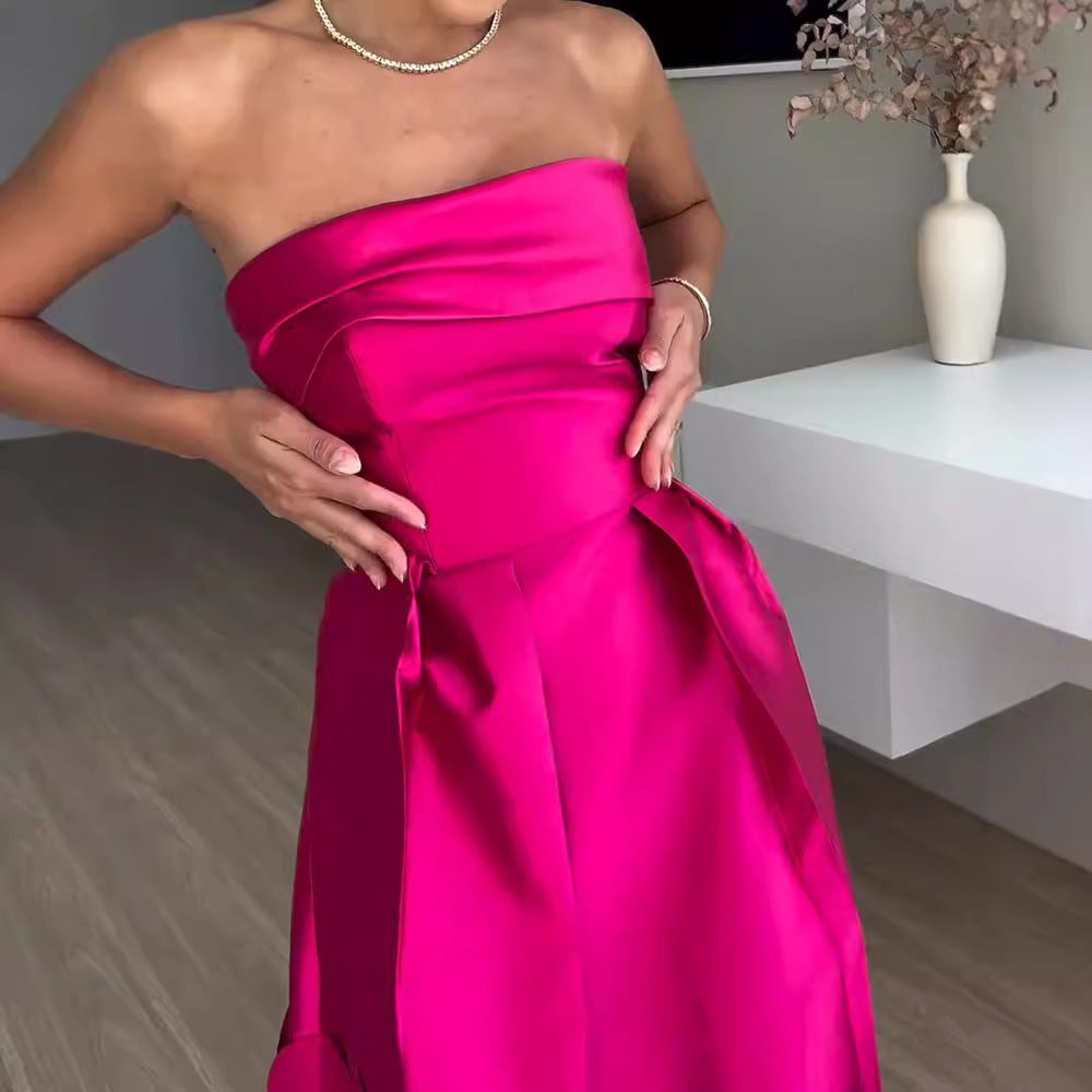 Damen trägerloses Maxikleid mit strukturiertem Oberteil und Applikationen am Saum