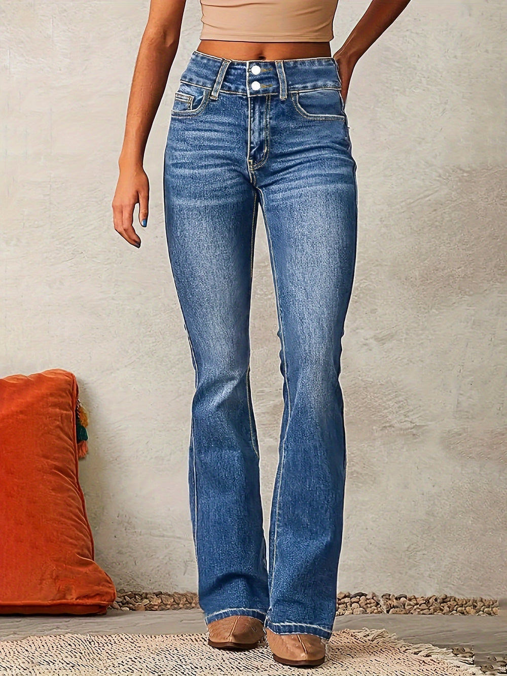 Evarra - Ausgestellte High-Waist-Jeans aus weichem Stretch