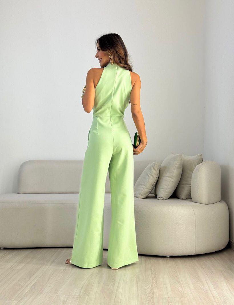 Kamwi - Eleganter Jumpsuit Mit Drapiertem Ausschnitt Und Weitem Bein