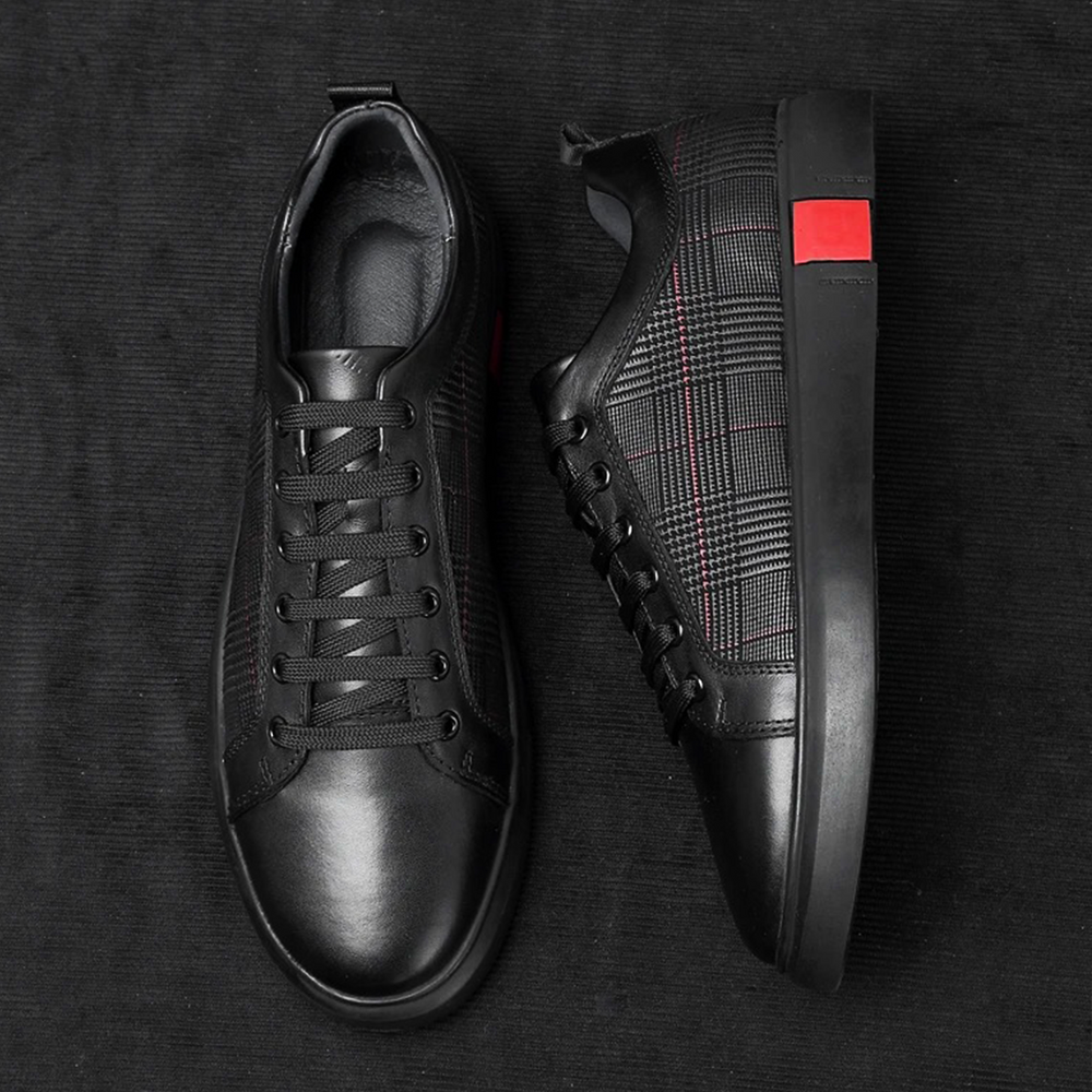 Kai - flache Sneakers mit Schnürsenkeln vorne