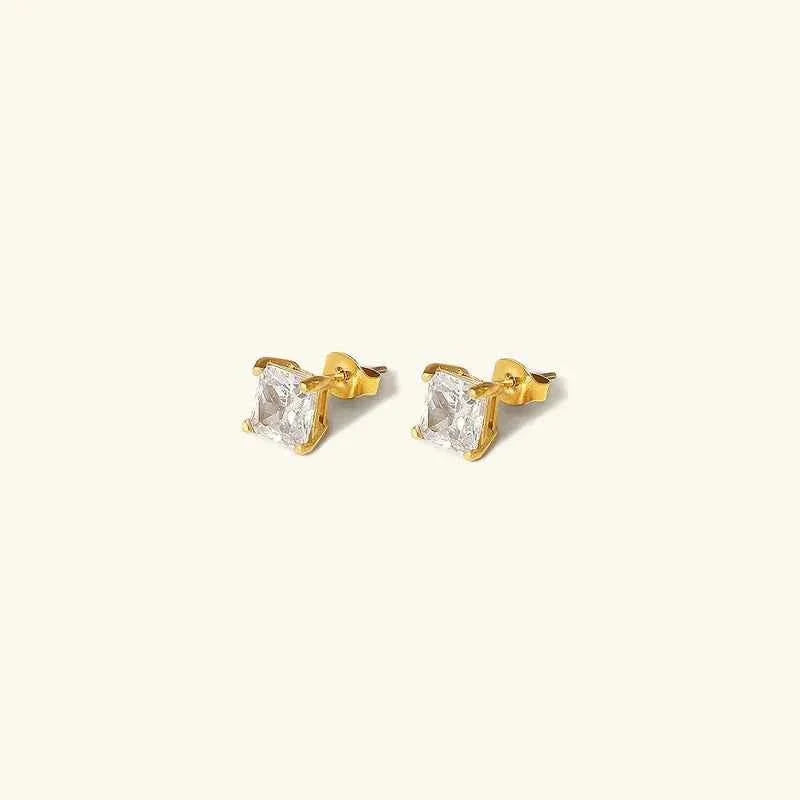 Goldene Ohrringe Stecker