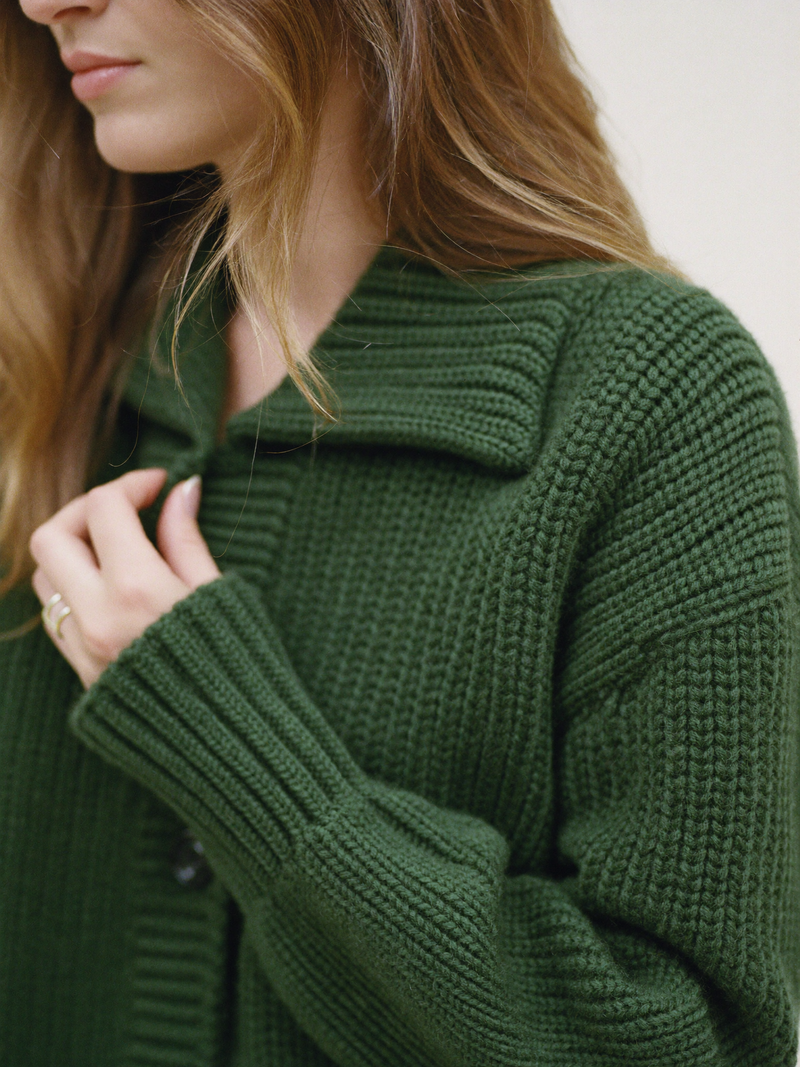Lookbook Herbst - Strickdetail Moosgruen