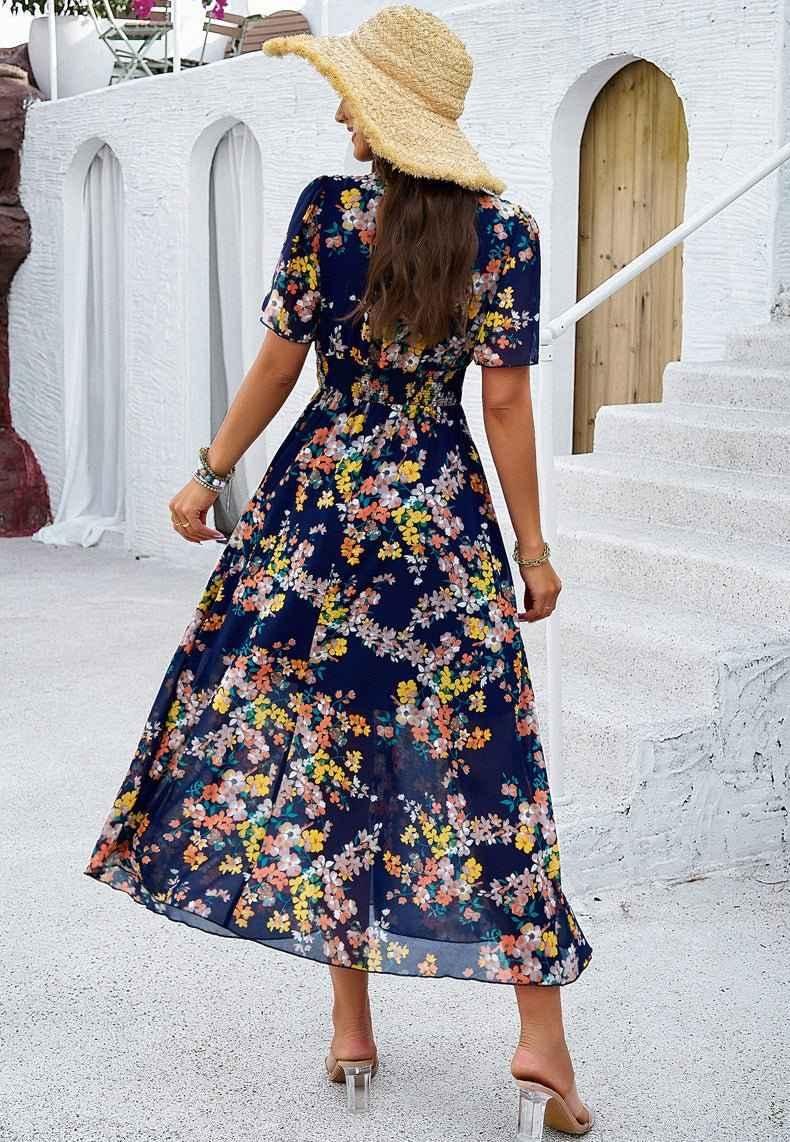 Liliana – Boho Maxikleid mit Blumenprint, V-Ausschnitt & Smoktaille
