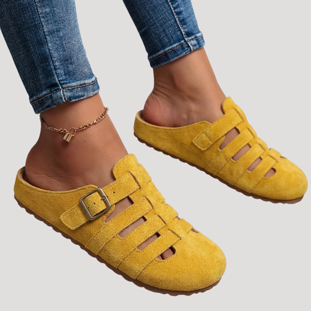 Matilda | Damen Schnallen Clogs mit Cut-Out Details