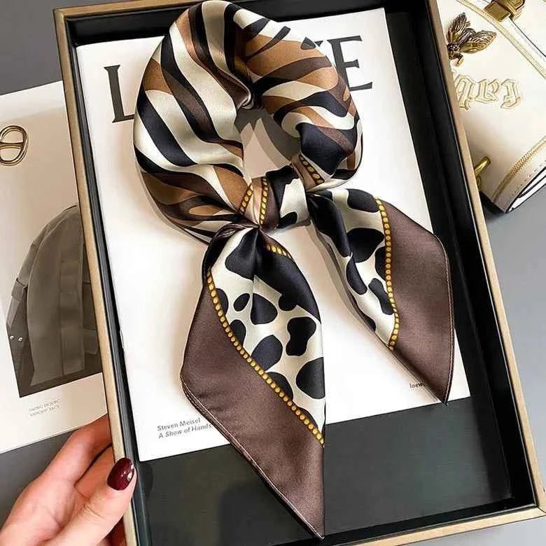 Noémie – Damen-Schal mit Animal-Print-Mix